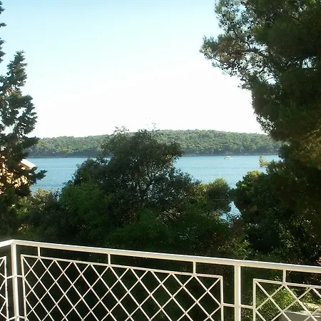 Manuela Mali Losinj